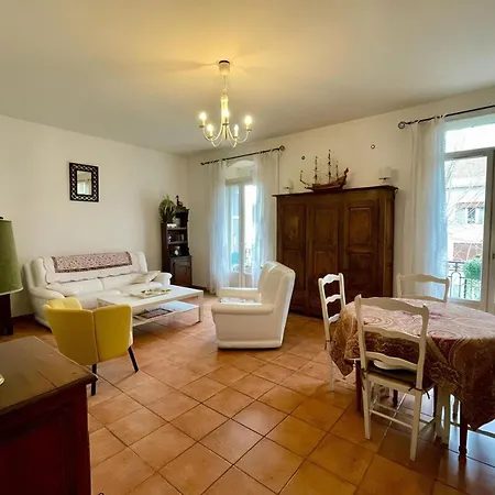 Le Cocon Hyérois 100m2 - Wifi&garage Appartement Hyères